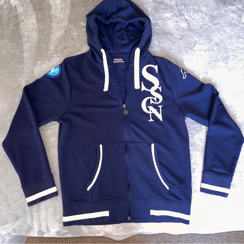 Nice zip up sweater.